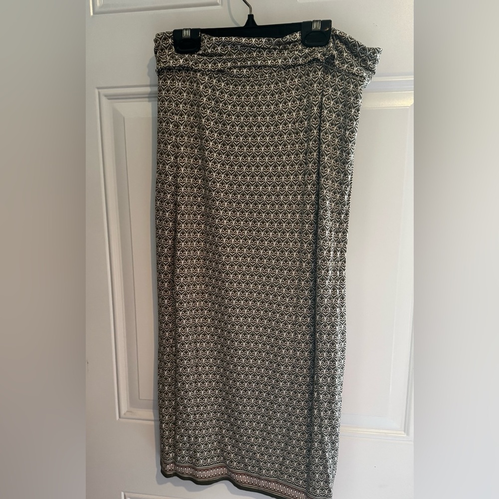 Max Studio Monochrome Patterned Pencil Skirt